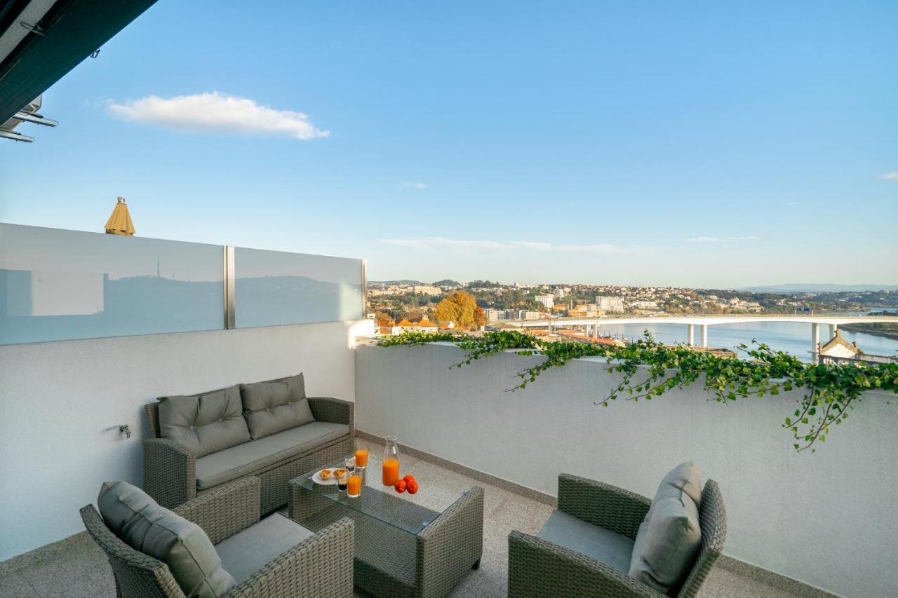 Whome Riverside View Premium Apartment W/ Ac & Terrace Porto Exterior foto