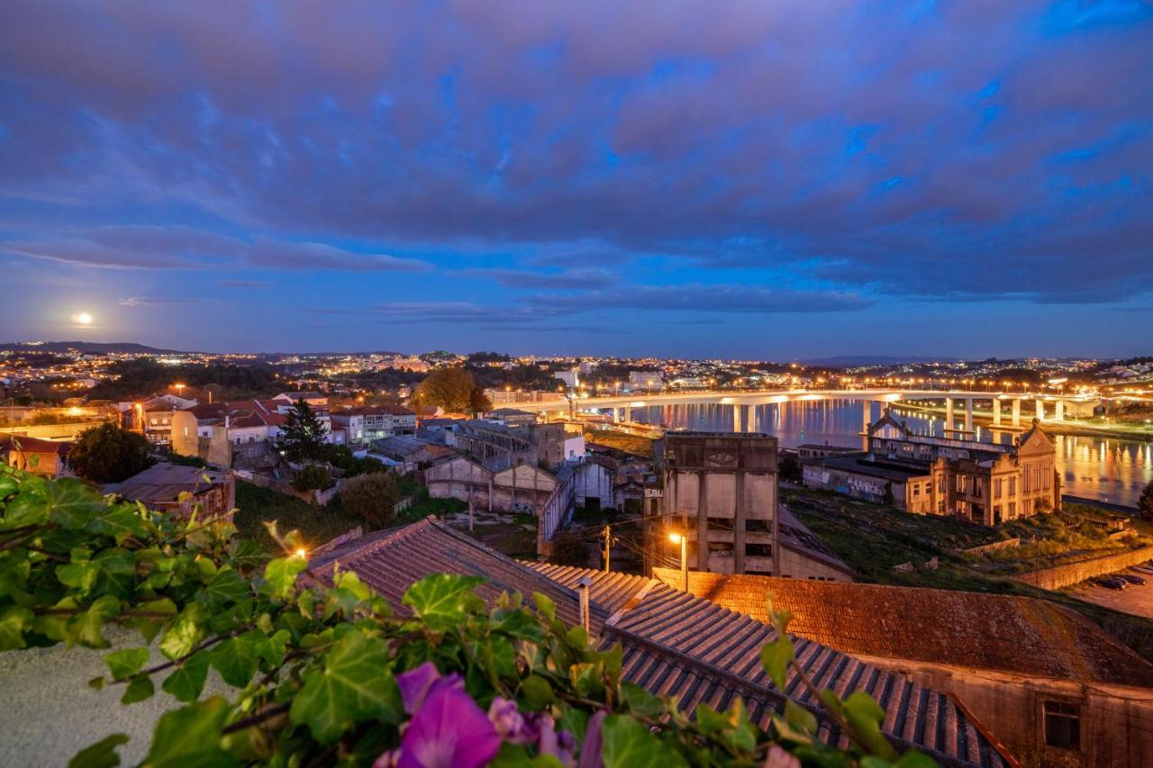 Whome Riverside View Premium Apartment W/ Ac & Terrace Porto Exterior foto