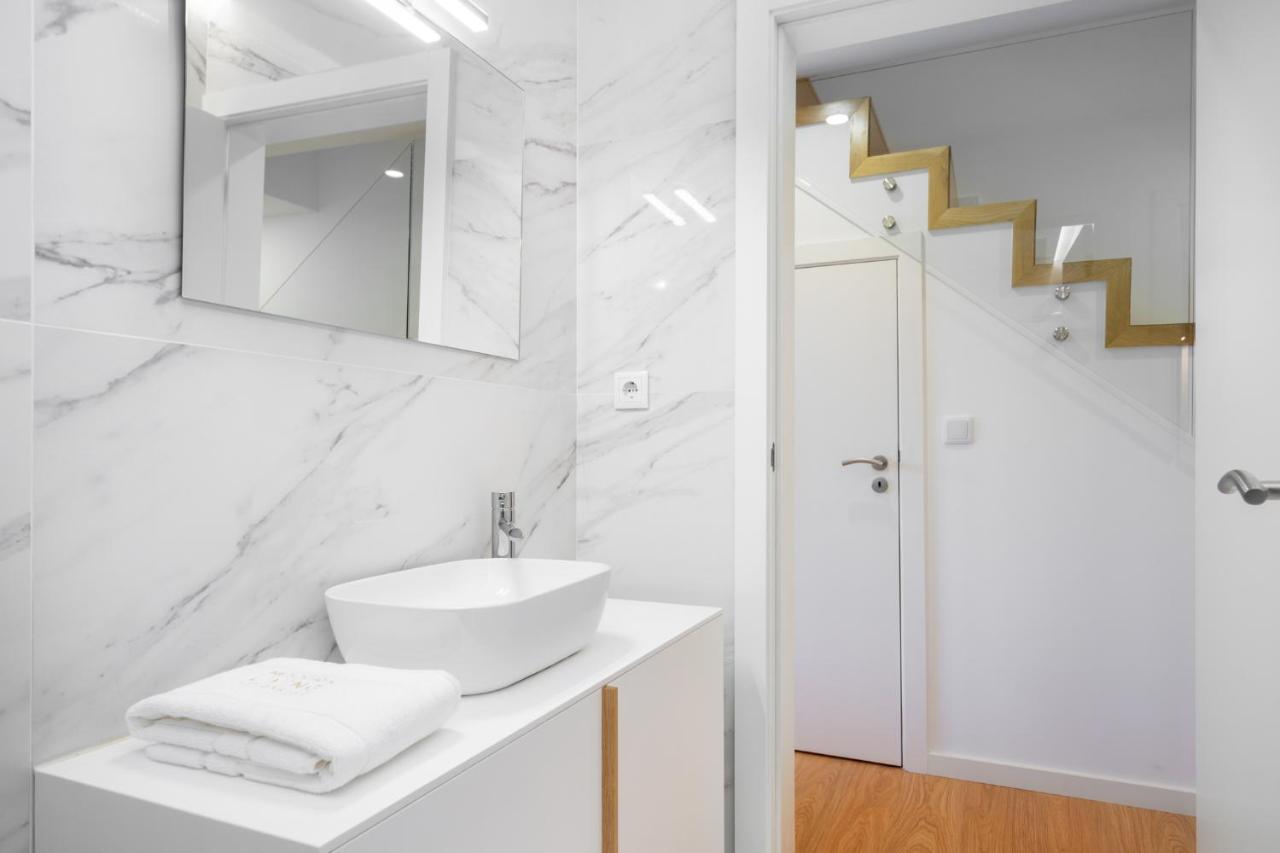 Whome Riverside View Premium Apartment W/ Ac & Terrace Porto Exterior foto